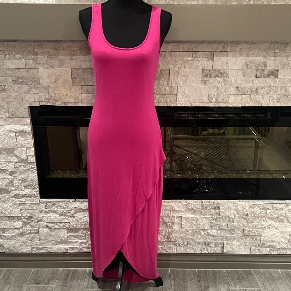 Tommy Bahama Bright pink sleeveless Asymmetrical maxi Dress size Small P
